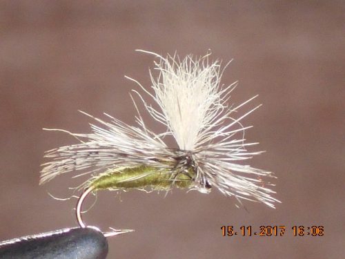 Ez caddis dry fly
